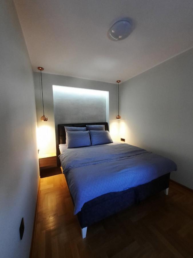 Apartment Pleasure Lux Novi Sad Buitenkant foto